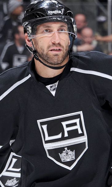 Police: Kings' Jarret Stoll had drugs when searched by security